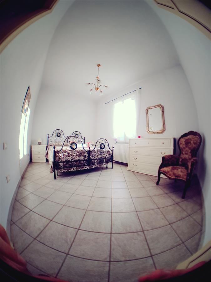 לוקה Villa Evillia מראה חיצוני תמונה