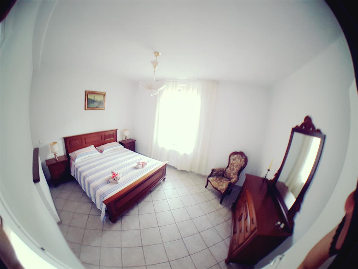 לוקה Villa Evillia מראה חיצוני תמונה